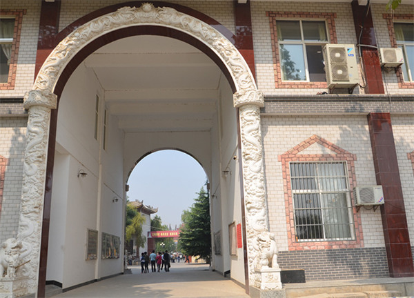 西安鳳棲山墓園讓逝者安息，讓愛長(zhǎng)存久遠(yuǎn)