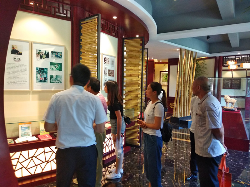 西安壽陽山墓園赴長(zhǎng)松寺學(xué)習(xí)考察園區(qū)管理建設(shè)